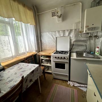 Кам'янецька вул., 111