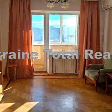 Архітектора Вербицького вул., 8