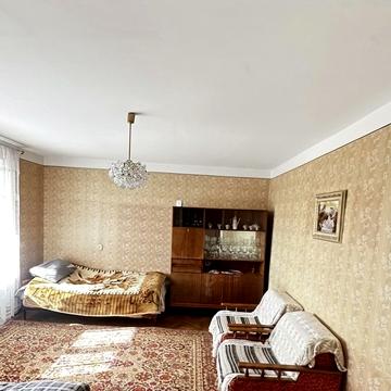 Володимира Великого вул., 74