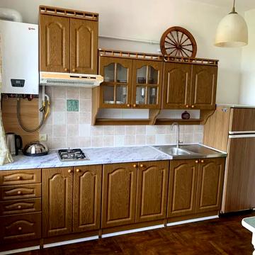 Михайла Грушевського вул., 22