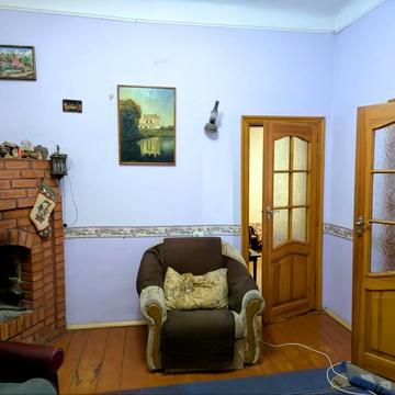 Дворецька вул., 22