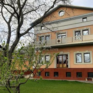 Монтажників вул., 9