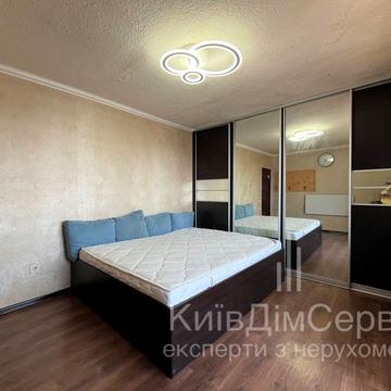 Драгоманова вул., 15-А