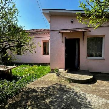 Водопровідна вул., 3