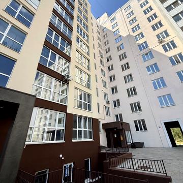 Незалежності вул., 21