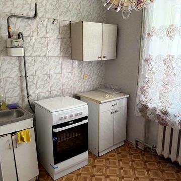 Академіка Янгеля вул., 7