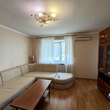 Знамянська вул. (Прапорна), 3