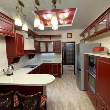 Володимира Івасюка просп. (Героїв Сталінграду), 6