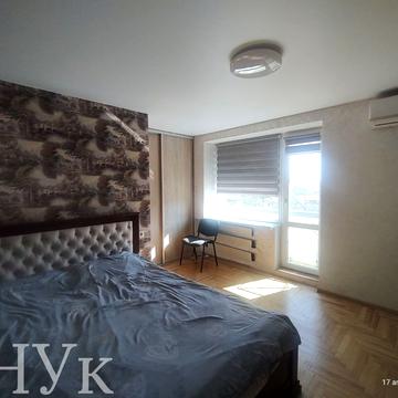 Івана Коршинського вул. (Олександра Грибоєдова), 3