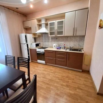 Анатолія Кузнецова вул. (Дмитрівська), 69