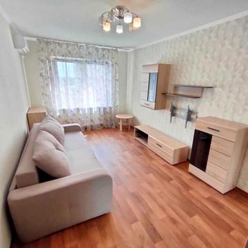 Софії Русової вул., 1
