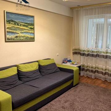 Михайла Максимовича вул., 9а