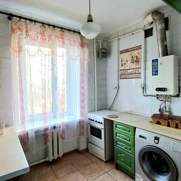 Андрія Головка вул., 4