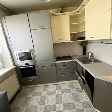 Козацька вул., 6