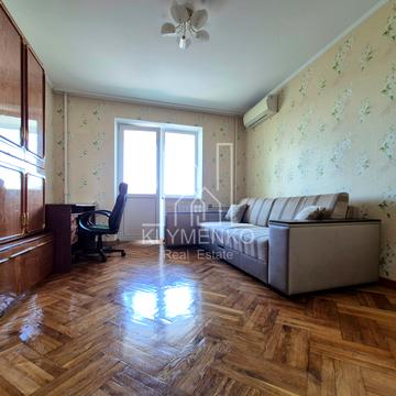 Юлії Здановської вул. (Ломоносова), 8