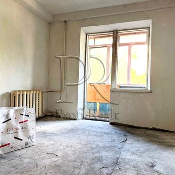 Чорнобильська вул., 3