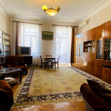 Шота Руставелі вул., 20