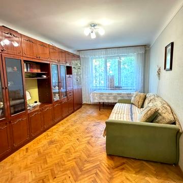 Леся Курбаса просп., 3-А