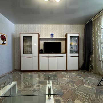 Максима Залізняка вул., 10