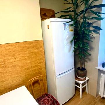 Варшавська вул., 68