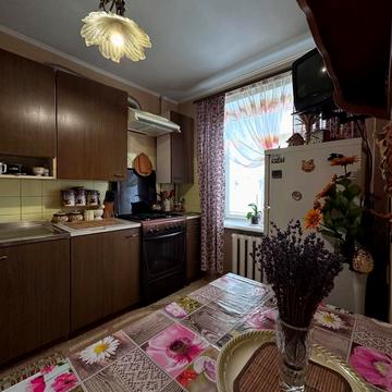 Шота Руставелі вул., 10