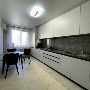 Європейська вул., 16