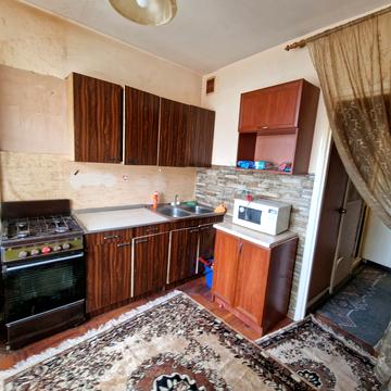 Леся Курбаса вул., 6