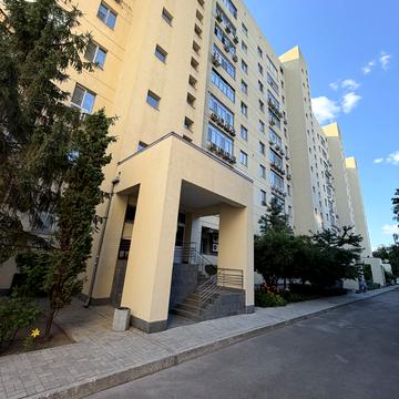 Левка Лукяненка вул. (Василя Жуковського), 21-А