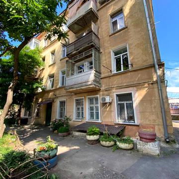 Олександра Свіща вул. (Середня), 51