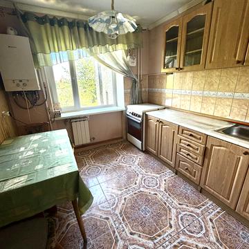 Євгена Коновальця вул., 146