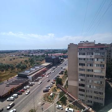 Академіка Сахарова вул., 34