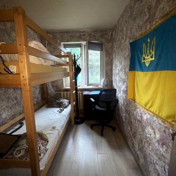Академіка Білецького вул., 8