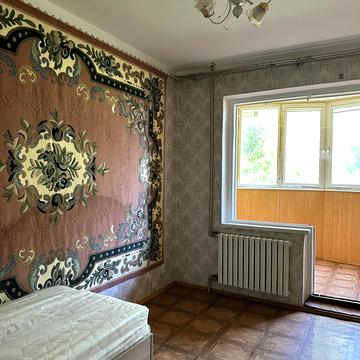 Євгена Чикаленка вул., 75