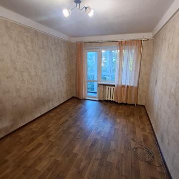 Чарівна вул., 151