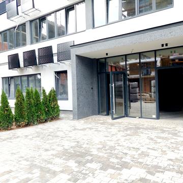 Миколи Бобяка вул., 1-В