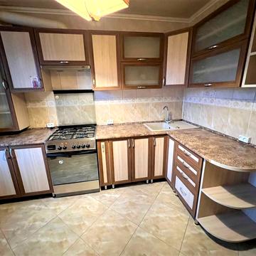 Гната Хоткевича вул., 16а