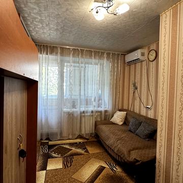 Лесі Українки просп. (50 років Жовтня), 30