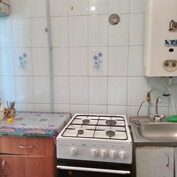 Пограничников вул., 34