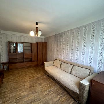 Романа Ратушного вул. (Волгоградська), 41