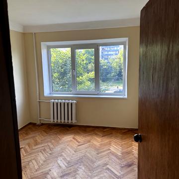 Леся Курбаса просп., 5