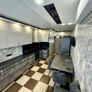 Луговська вул., 255