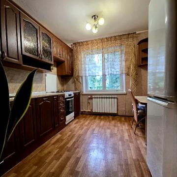 Петропавлівська вул., 127