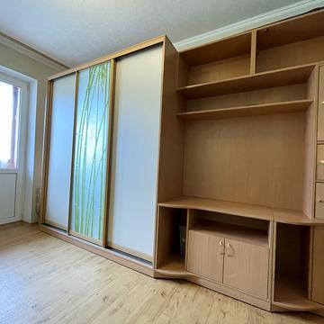 Оболонський просп., 36