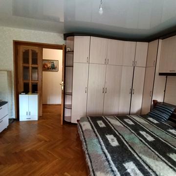 Велика Бердичівська вул., 39
