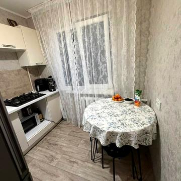 Інглезі вул. (25-ї Чапаєвської Дивізії), 12
