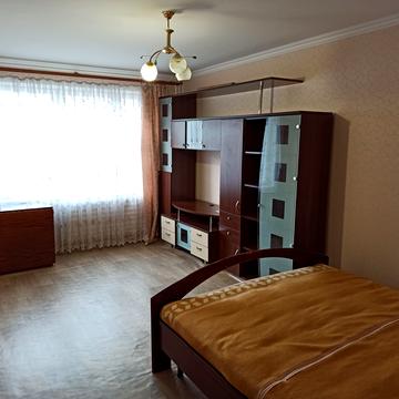 Голосіївський просп. (40-річчя Жовтня), 11