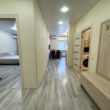 Анни Ахматової вул., 22