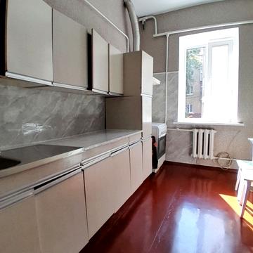 Петропавлівська вул., 52