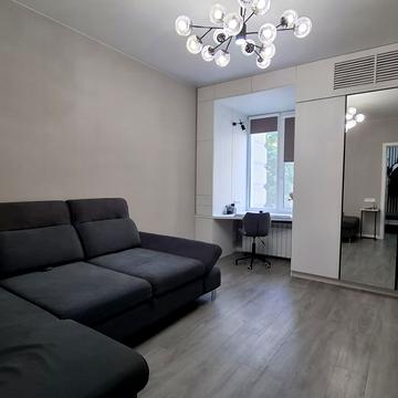 Євгена Котляра вул. (Червоноармійська), 6