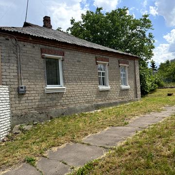 Паровозна вул., 19а